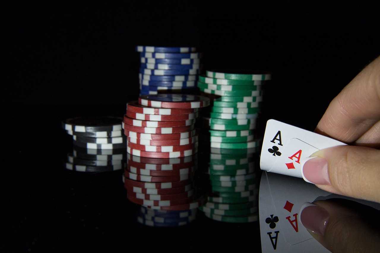 bluffing in poker betting